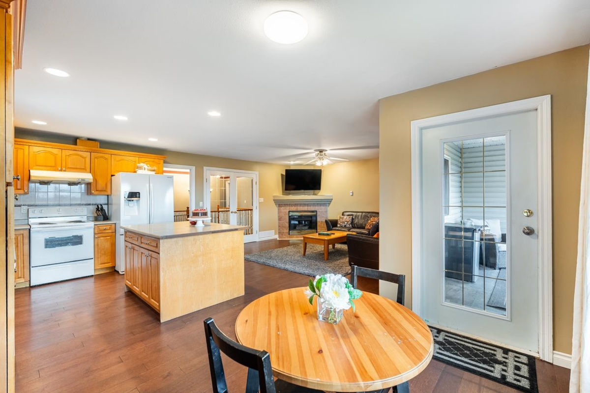 Guest Bathroom Photo of 26983 26a Avenue, Langley, BC