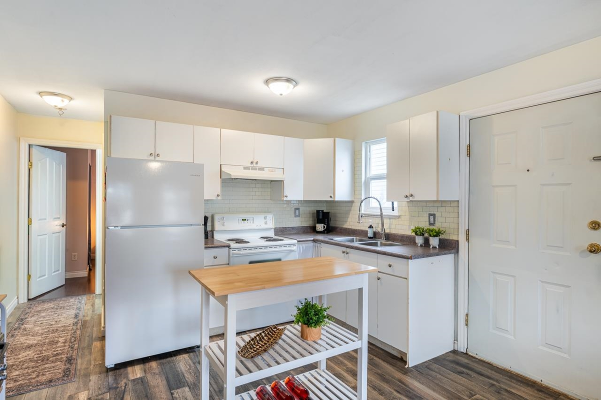 Outdoor Deck Photo of 26983 26a Avenue, Langley, BC