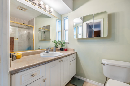 Laundry Room Photo of 26983 26a Avenue, Langley, BC