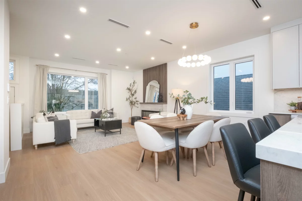 Dining Area Photo of 3 2667 E Pender Street, Vancouver, BC