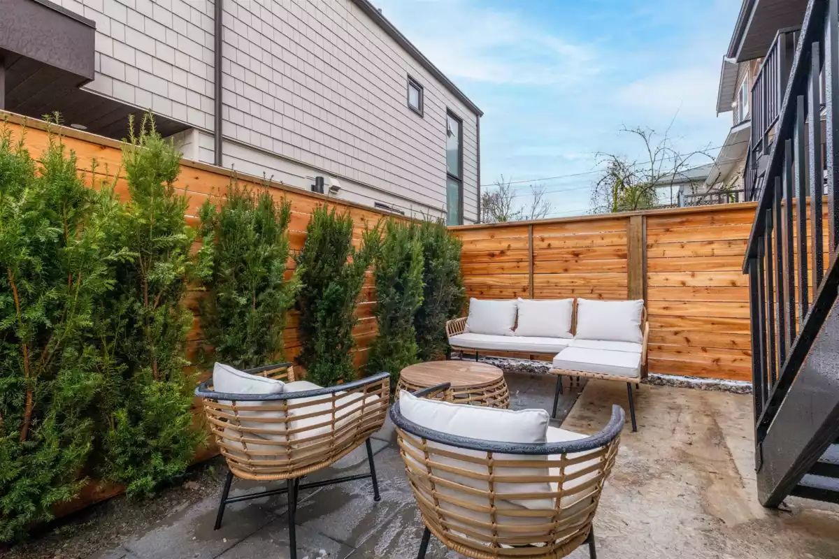 Hallway Photo of 3 2667 E Pender Street, Vancouver, BC