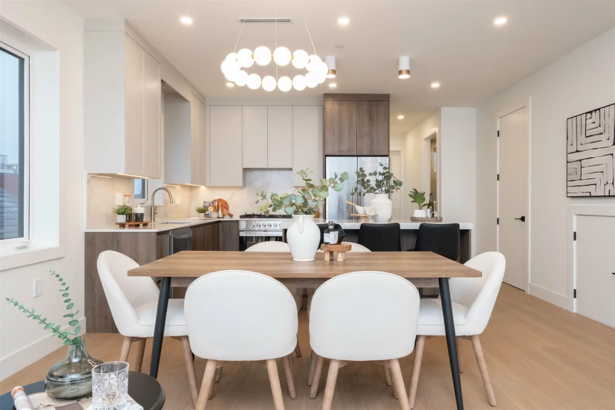 Kitchen Island Photo of 3 2667 E Pender Street, Vancouver, BC