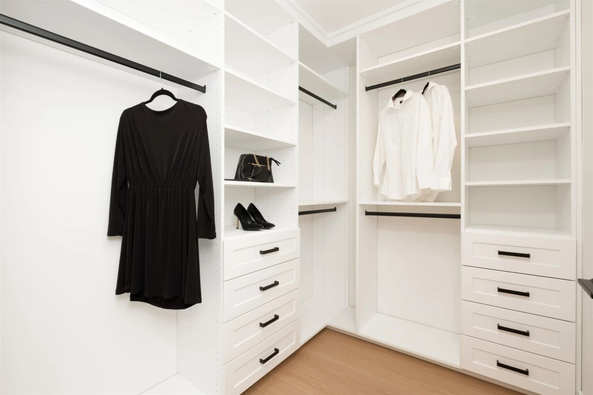 Mudroom Photo of 3 2667 E Pender Street, Vancouver, BC