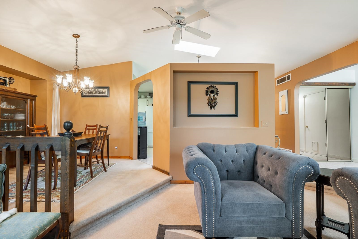 Kitchen Island Photo of 9120 145a Street, Surrey, BC