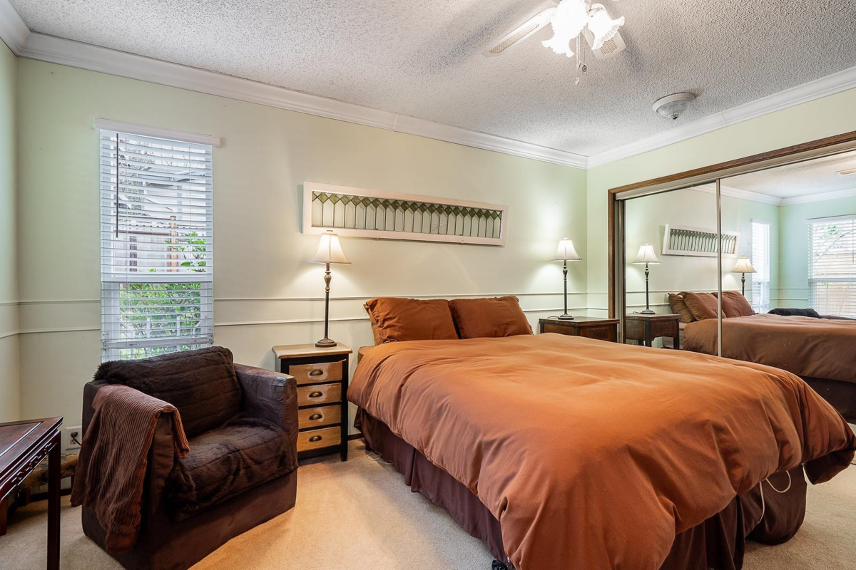 Powder Room Photo of 9120 145a Street, Surrey, BC