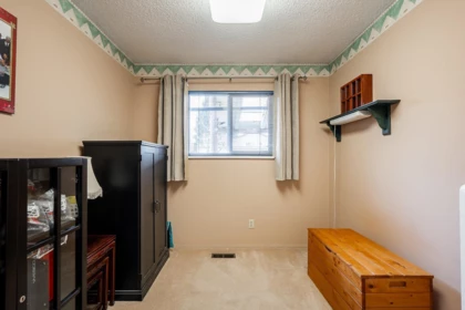 Basement Recreation Room Photo of 9120 145a Street, Surrey, BC