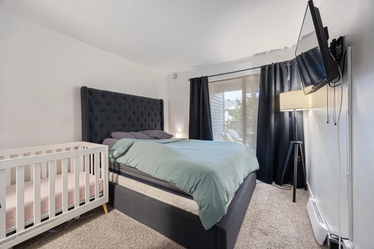 Bedroom 4 Photo of 205 7465 Sandborne Avenue, Burnaby, BC