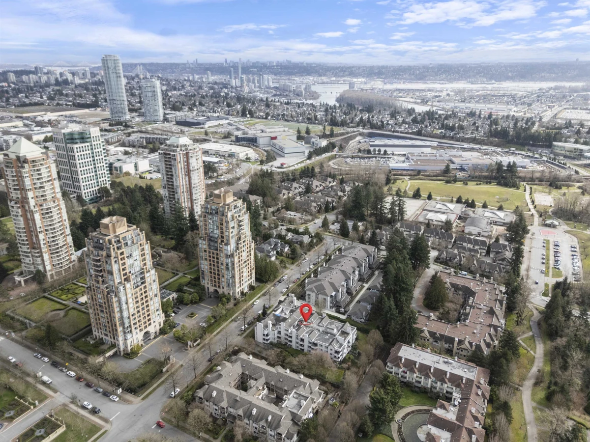 Outdoor Patio Photo of 205 7465 Sandborne Avenue, Burnaby, BC