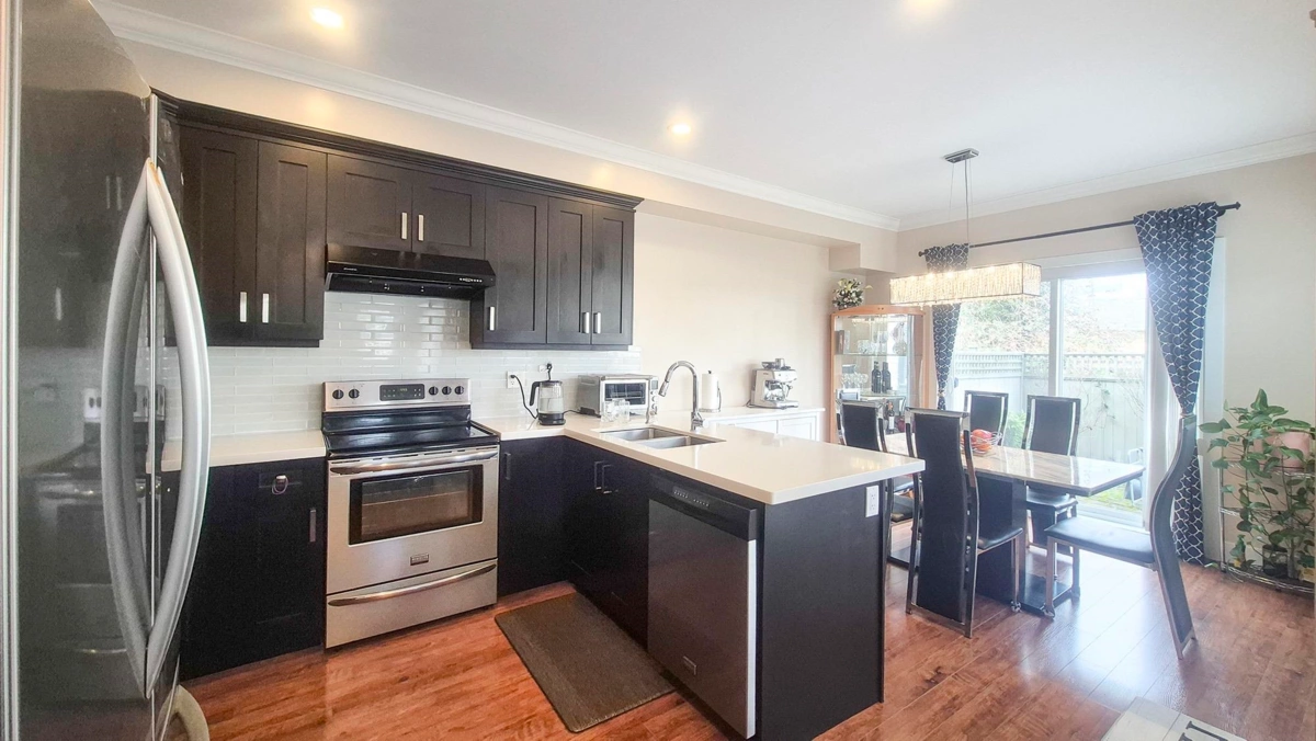 Dining Area Photo of 1 9131 Williams Road, Richmond, BC