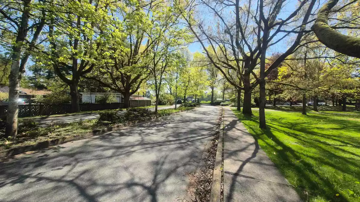 Walk-In Closet Photo of 1 9131 Williams Road, Richmond, BC