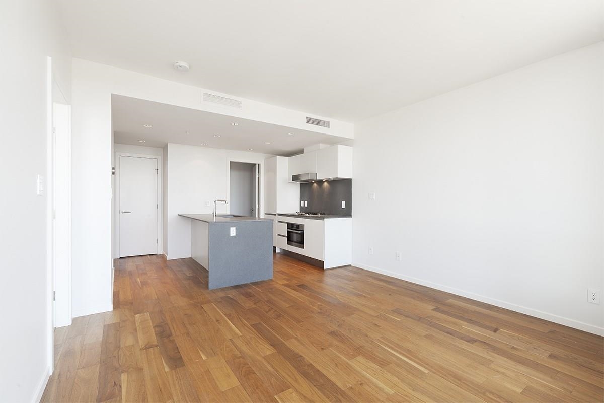 Family Room Photo of 1001 8588 Cornish Street, Vancouver, BC