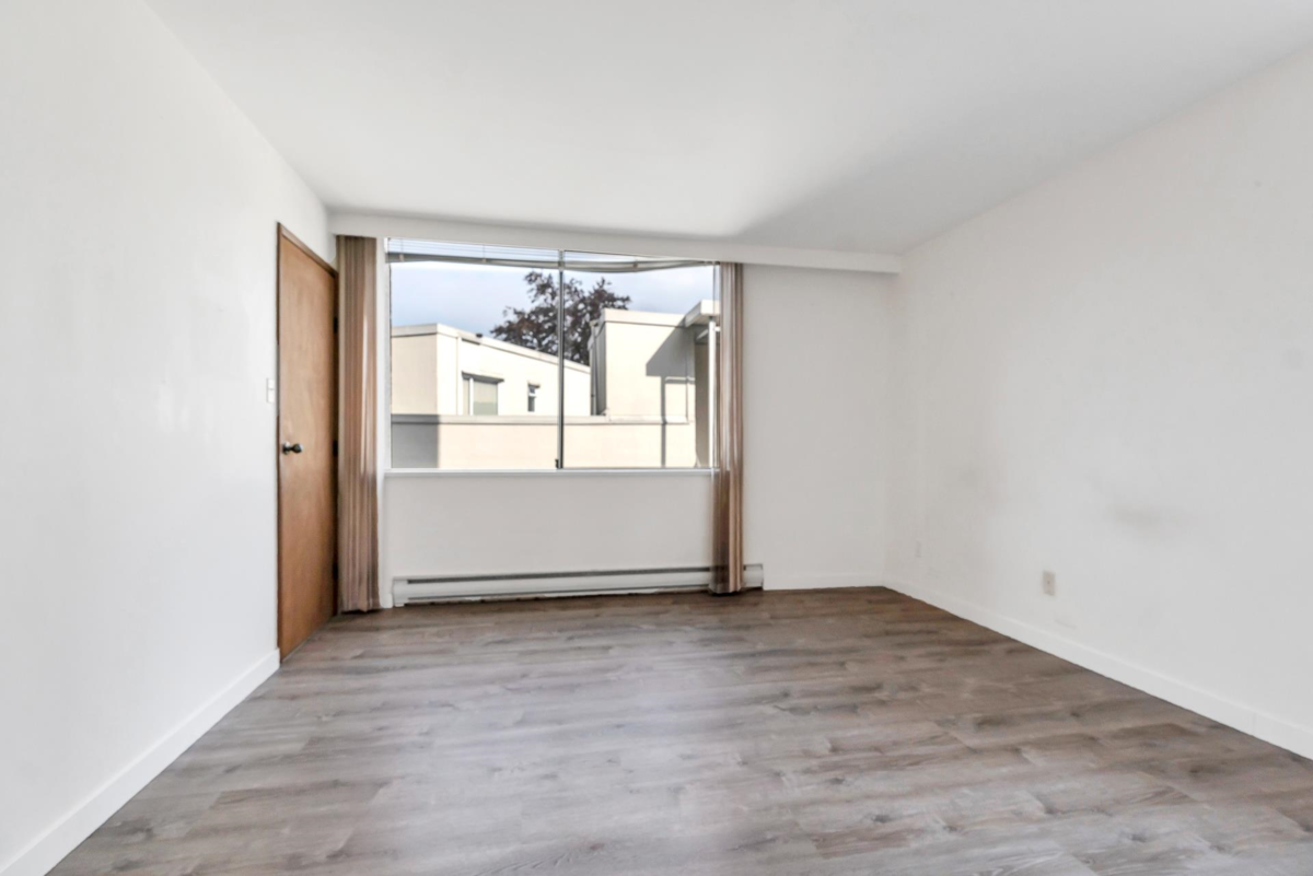 Office / Den Photo of 201 845 Chilco Street, Vancouver, BC