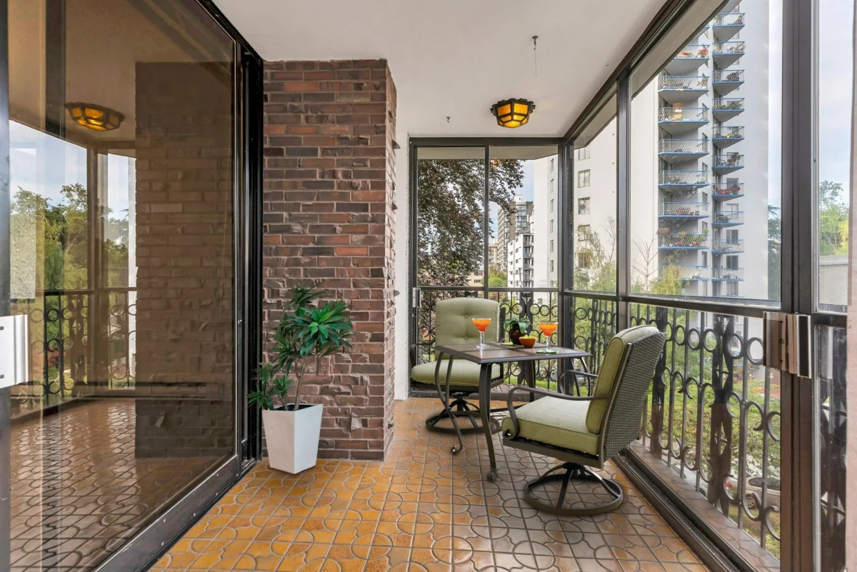 Pantry Photo of 201 845 Chilco Street, Vancouver, BC