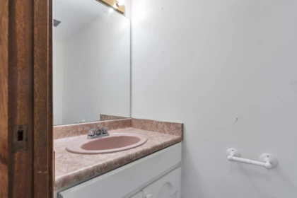 Laundry Room Photo of 201 845 Chilco Street, Vancouver, BC