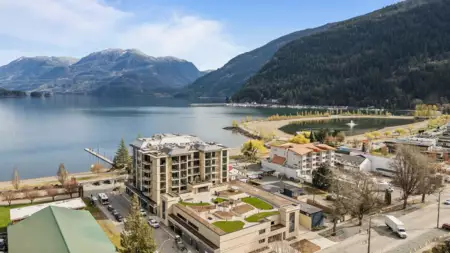 Hot Tub / Spa Photo of 608 120 Esplanade Avenue, Harrison Hot Springs, BC
