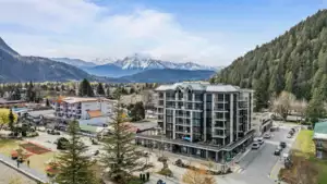 608 120 Esplanade Avenue, Harrison Hot Springs, BC