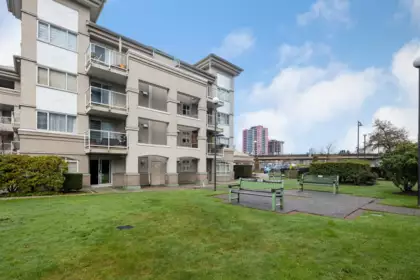 313 10533 University Drive, Surrey, BC, Surrey — Apartment/Condo for sale