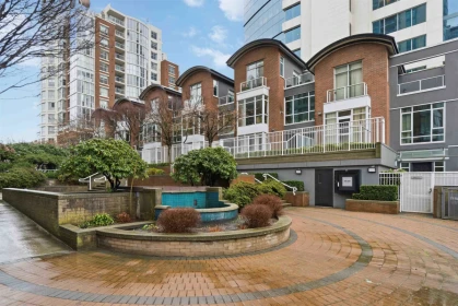 Hot Tub / Spa Photo of 1268 Quebec Street, Vancouver, BC