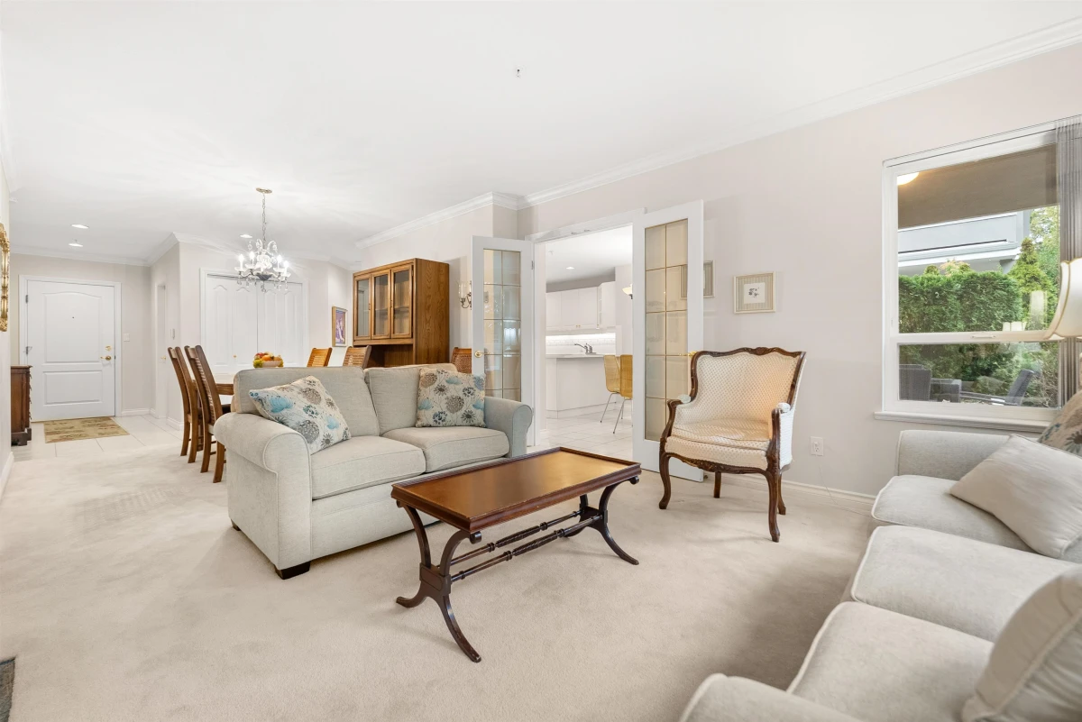 Family Room Photo of 104 1250 55 Street, Delta, BC