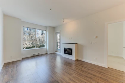 207 240 Francis Way, New Westminster, BC, New Westminster — Apartment/Condo for sale
