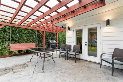 Hot Tub / Spa Photo of 63690 Old Yale Road, Hope, BC