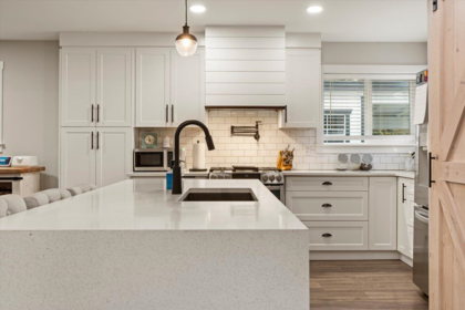 Kitchen Island Photo of 63690 Old Yale Road, Hope, BC