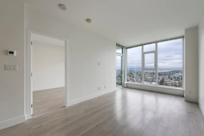 2506 7388 Kingsway, Burnaby, BC, Burnaby — Apartment/Condo for sale