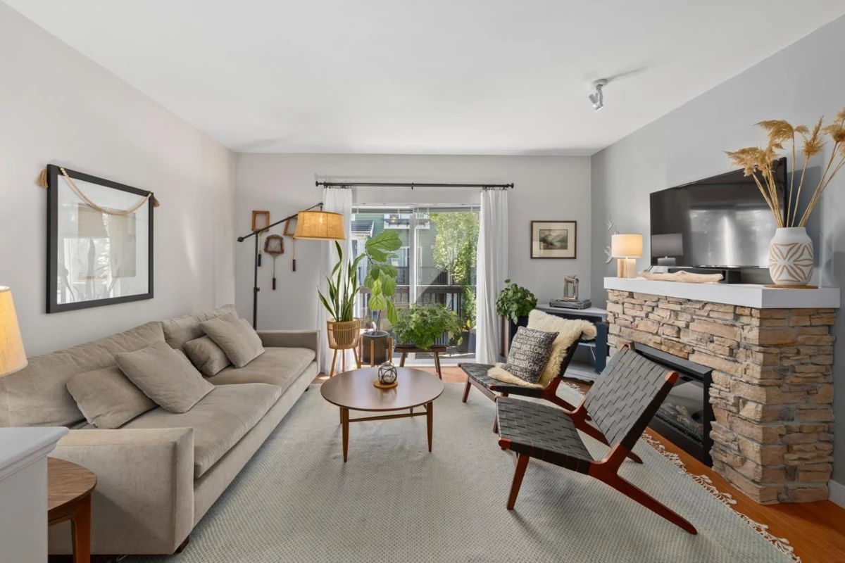 Living Room Photo of 34 15233 34 Avenue, Surrey, BC