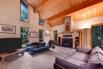 72 Black Tusk Drive, Whistler, BC, Whistler — Single Family Residence for sale