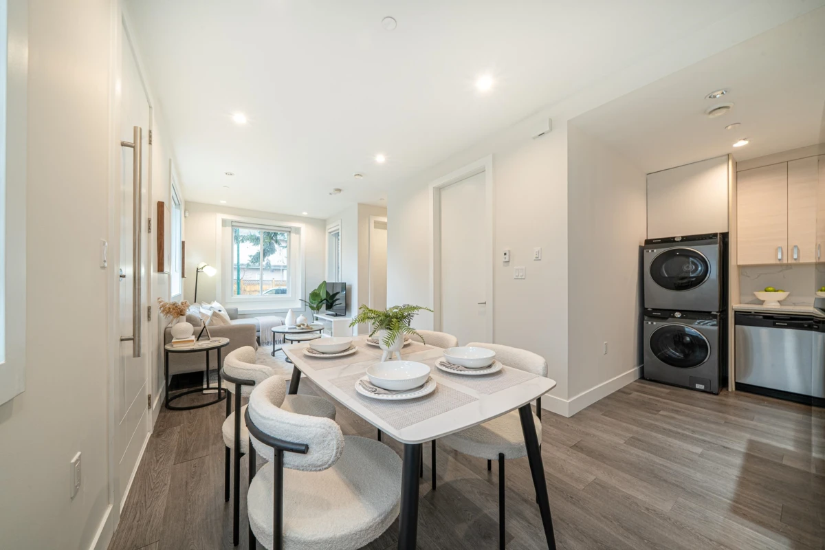 Living Room Photo of 7261 E Sherbrooke Street, Vancouver, BC