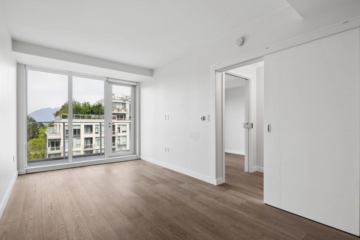 Dining Area Photo of 410 528 W King Edward Avenue, Vancouver, BC