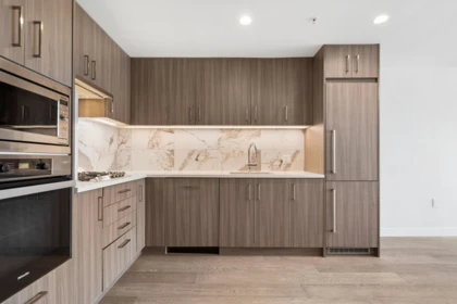 Breakfast Nook Photo of 410 528 W King Edward Avenue, Vancouver, BC