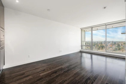 2201 8031 Nunavut Lane, Vancouver, BC, Vancouver — Apartment/Condo for sale