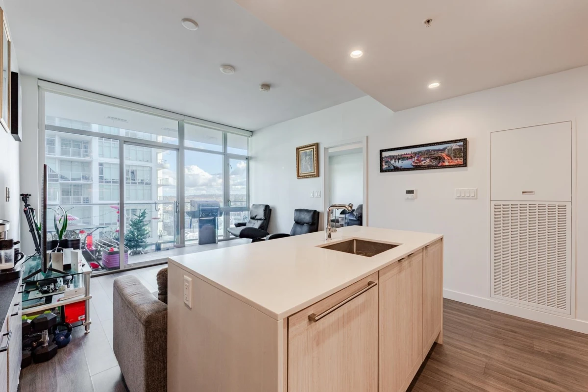 Dining Area Photo of 1805 2311 Beta Avenue, Burnaby, BC