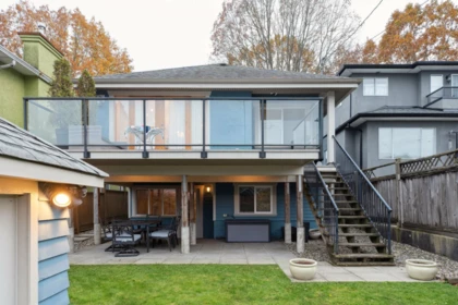 Garden / Landscaping Photo of 4135 Cambridge Street, Burnaby, BC
