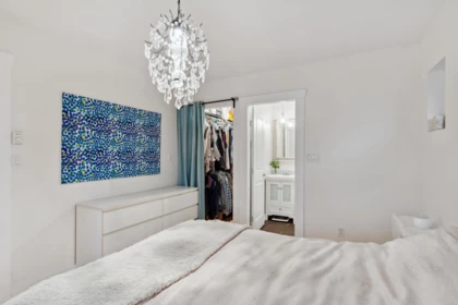 Powder Room Photo of 4135 Cambridge Street, Burnaby, BC