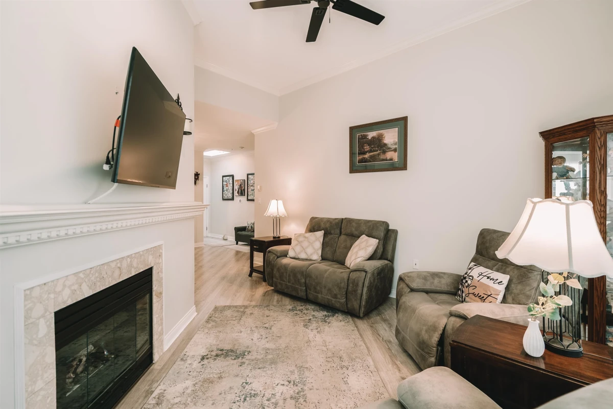 Family Room Photo of 402 2995 Princess Crescent, Coquitlam, BC