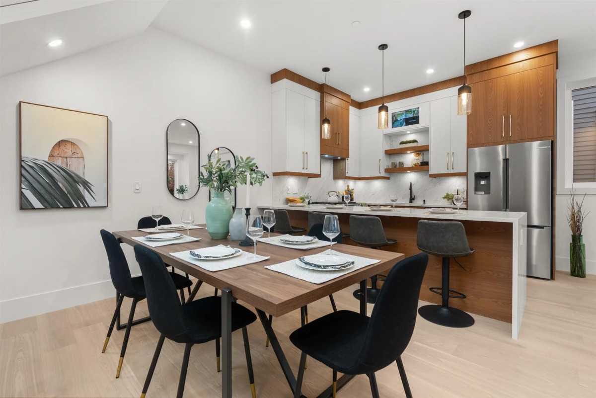 Dining Area Photo of 1 1822 E 14th Avenue, Vancouver, BC