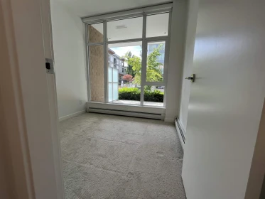 Walk-In Closet Photo of 3 13350 Central Avenue, Surrey, BC