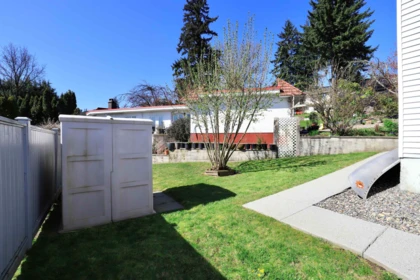 Garden / Landscaping Photo of 93 Warrick Street, Coquitlam, BC