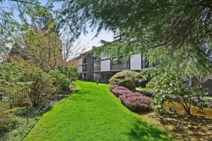 Outdoor Deck Photo of 305 1521 Blackwood Street, White Rock, BC