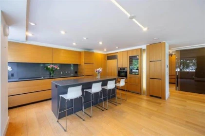 Breakfast Nook Photo of 203 2167 Bellevue Avenue, West Vancouver, BC
