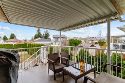 Mudroom Photo of 11469 207 Street, Maple Ridge, BC