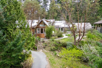 375 Village Bay Road, Mayne Island, BC, Mayne Island — Single Family Residence for sale