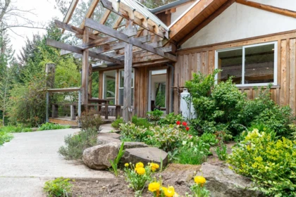 375 Village Bay Road, Mayne Island, BC, Mayne Island — Single Family Residence for sale