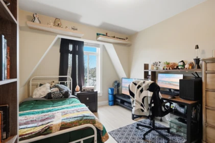 Basement Recreation Room Photo of 20919 80 Avenue, Langley, BC