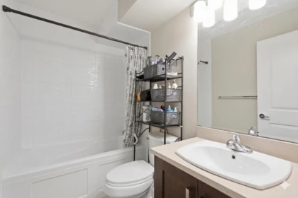 Hallway Photo of 20919 80 Avenue, Langley, BC