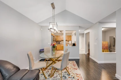 Kitchen Photo of 405 9688 148 Street, Surrey, BC