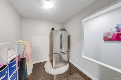 Primary Bathroom Photo of 405 9688 148 Street, Surrey, BC