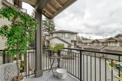 Guest Bathroom Photo of 10 20326 68 Avenue, Langley, BC